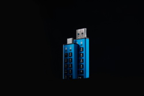 Kingston Technology IronKey 512GB Keypad 200, FIPS 140-3 Lvl 3 AES-256 Encrypted